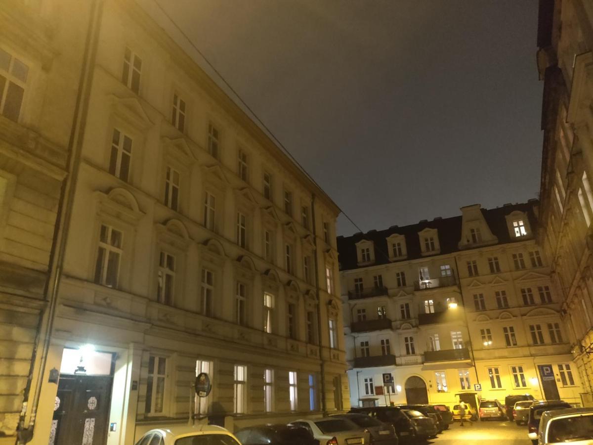 Apartament Copernicus Apartment Познан Екстериор снимка